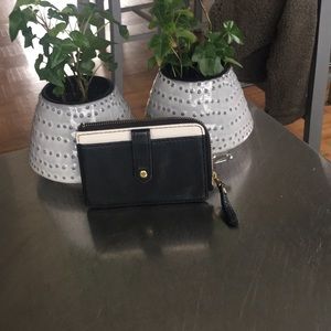 Fossil/ NWOT/ Card And ID/ Leather/